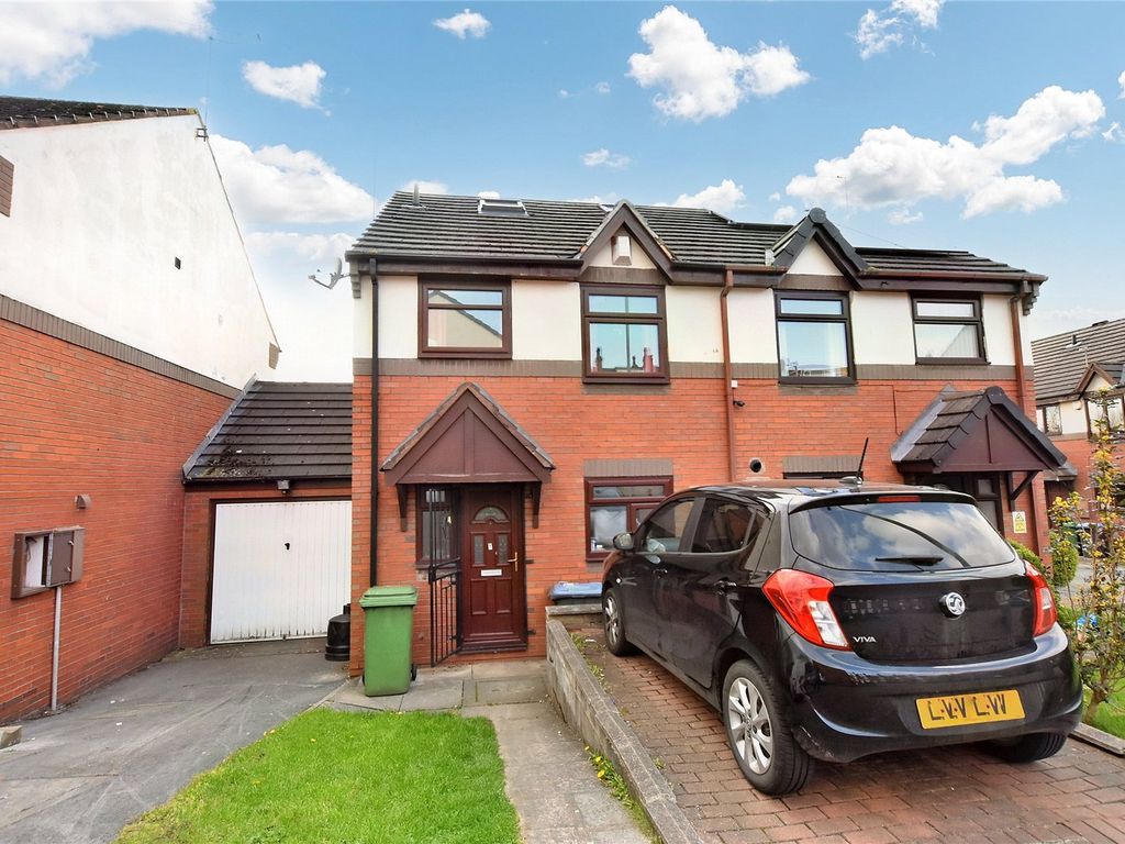 4 bed semidetached house for sale in The Maltings, Leeds, West Yorkshire LS6 Zoopla
