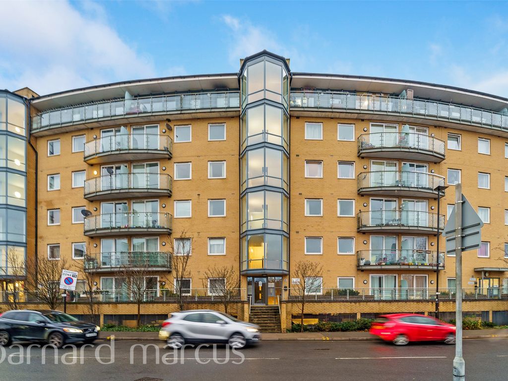 2 bed flat for sale in Highfield Road, Feltham TW13, £270,000 Zoopla