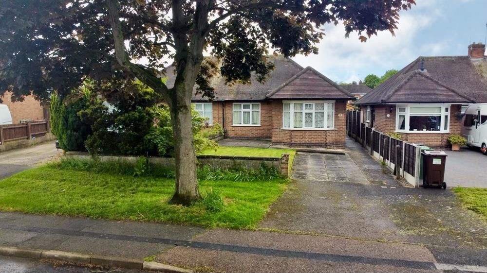 2 bed semidetached bungalow for sale in Hazel Road, Loughborough LE11
