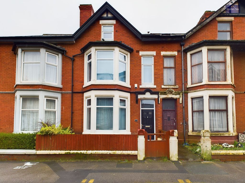 4 bed terraced house for sale in Osborne Road, Blackpool FY4 Zoopla