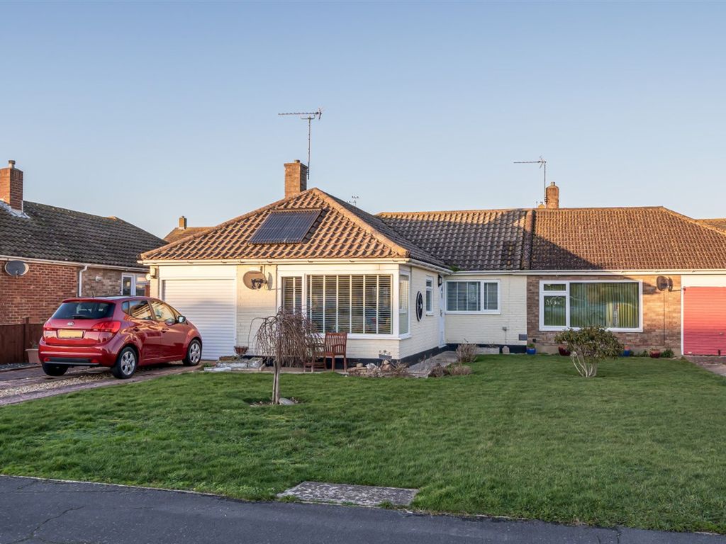 3 bed bungalow for sale in 12 Gainsborough Drive, Selsey, West Sussex
