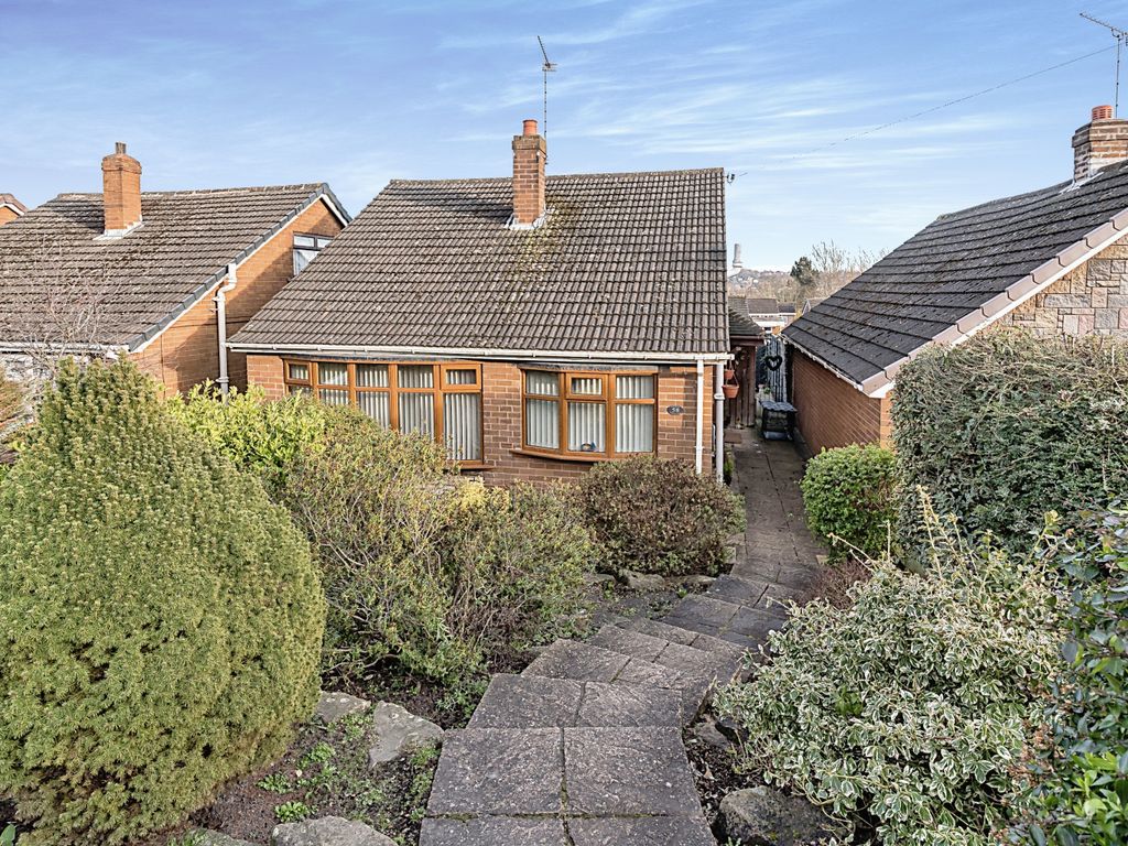 3 bed detached bungalow for sale in Grosvenor Road, Dudley DY3 Zoopla
