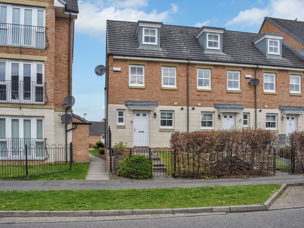 3 bed town house for sale in Leyland Road, Wester Inch, Bathgate, West