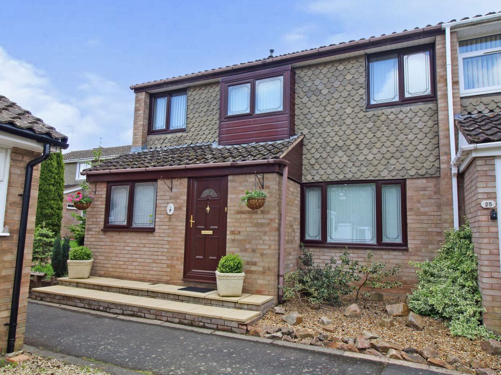 3 bed semidetached house for sale in The Dale, Droitwich