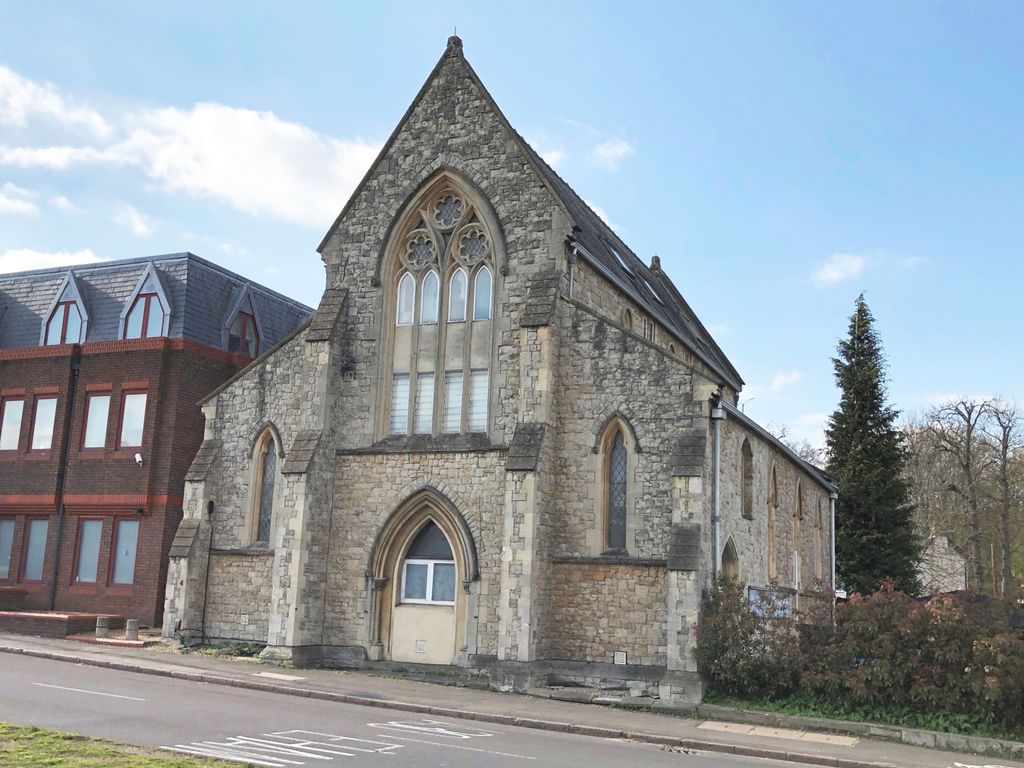 1 bed flat for sale in Winslade House, 4 Egham Hill, Egham, Surrey TW20