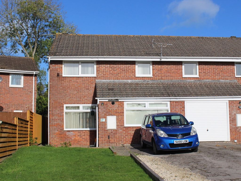 3 bed semidetached house for sale in Harding Close, Boverton, Llantwit