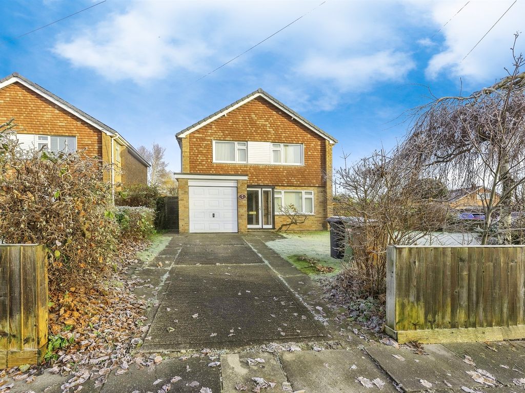 4 bed detached house for sale in Brookhurst Avenue, Bromborough, Wirral