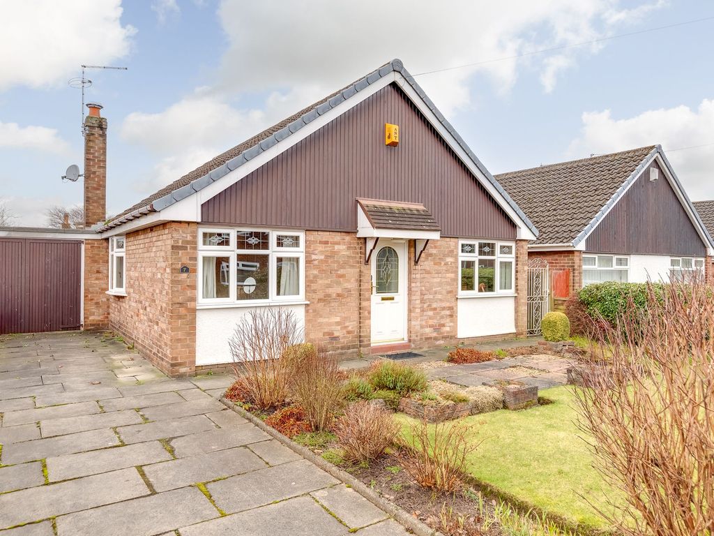 2 bed detached bungalow for sale in Oakwood Avenue, AshtonIn