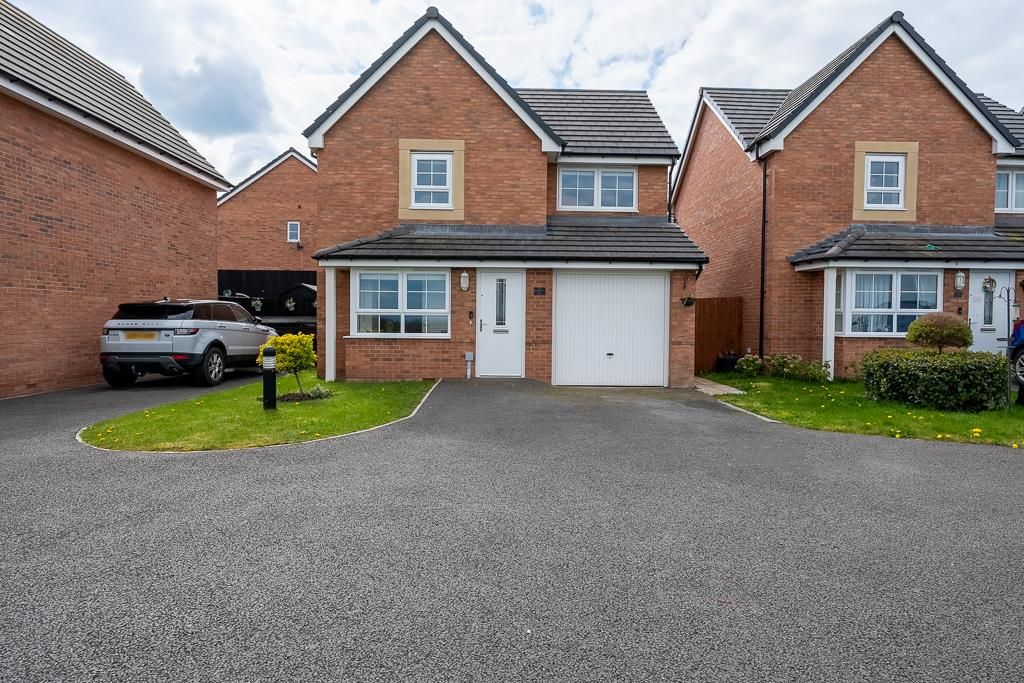 3 bed detached house for sale in Redwing Street, Winsford CW7, £280,000