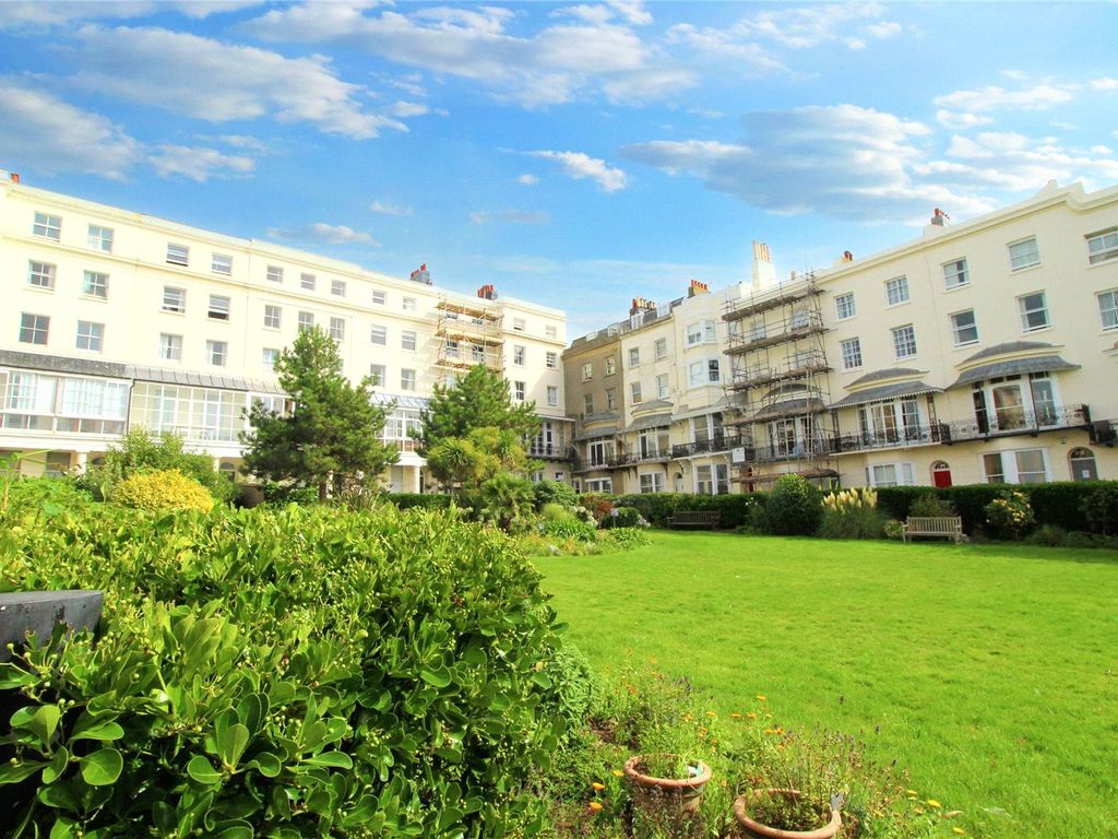 1 bed flat to rent in Marine Square, Brighton, East Sussex BN2, £1,100