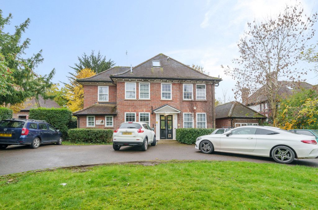 1 bed flat for sale in Frithwood Avenue, Northwood, Middlesex HA6, £