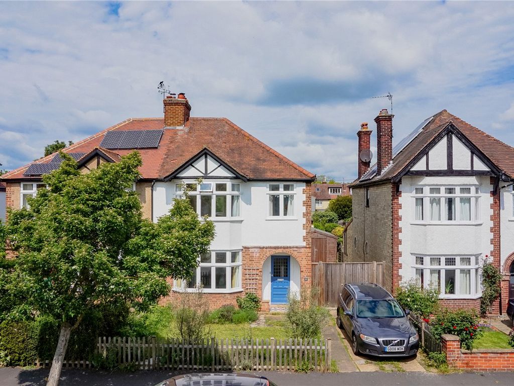 3 bed detached house to rent in Orchard Avenue, Cambridge