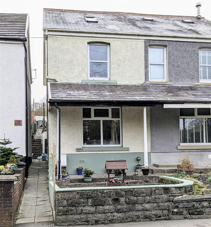 3 bed semidetached house for sale in Heol Y Gors, Cwmgors, Ammanford