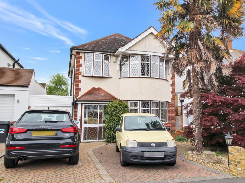 3 bed detached house for sale in Bradford Drive, Ewell, Epsom KT19, £