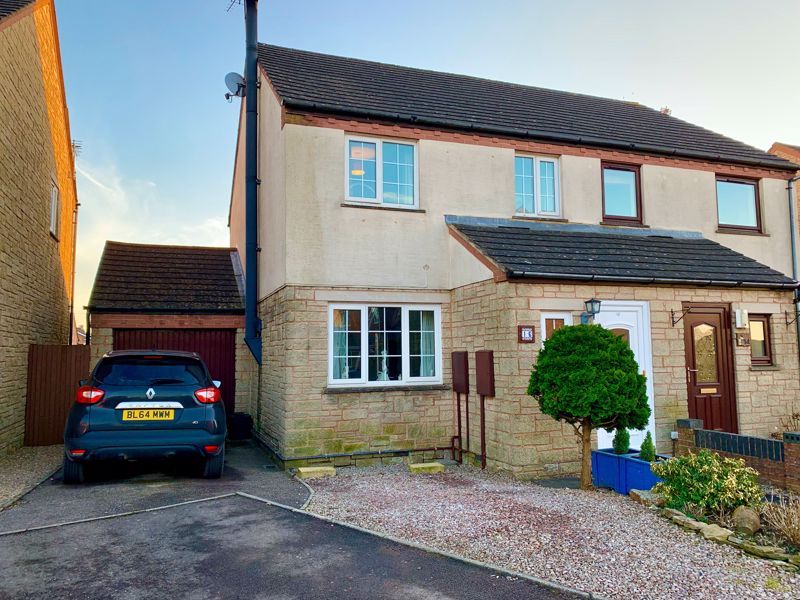 3 bed semidetached house to rent in Double View, Cinderford GL14 Zoopla