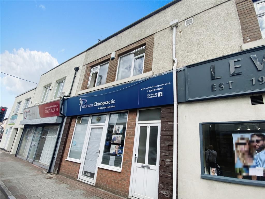 2 bed flat to rent in Bartlett Street, Caerphilly CF83, £725 pcm Zoopla