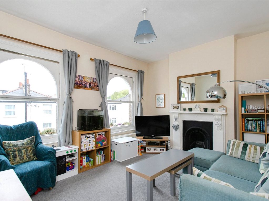 2 bed flat for sale in Wellfield Road, Streatham, Lambeth, London SW16
