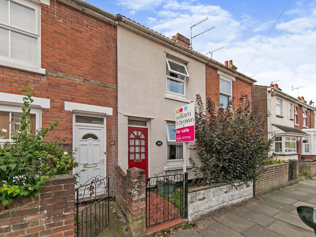 Canterbury Road, Colchester CO2  