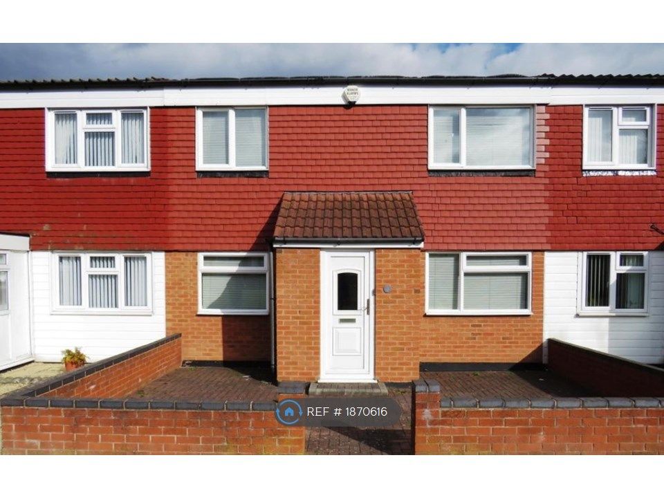 3 bed terraced house to rent in Coleford Drive, Birmingham B37, £950