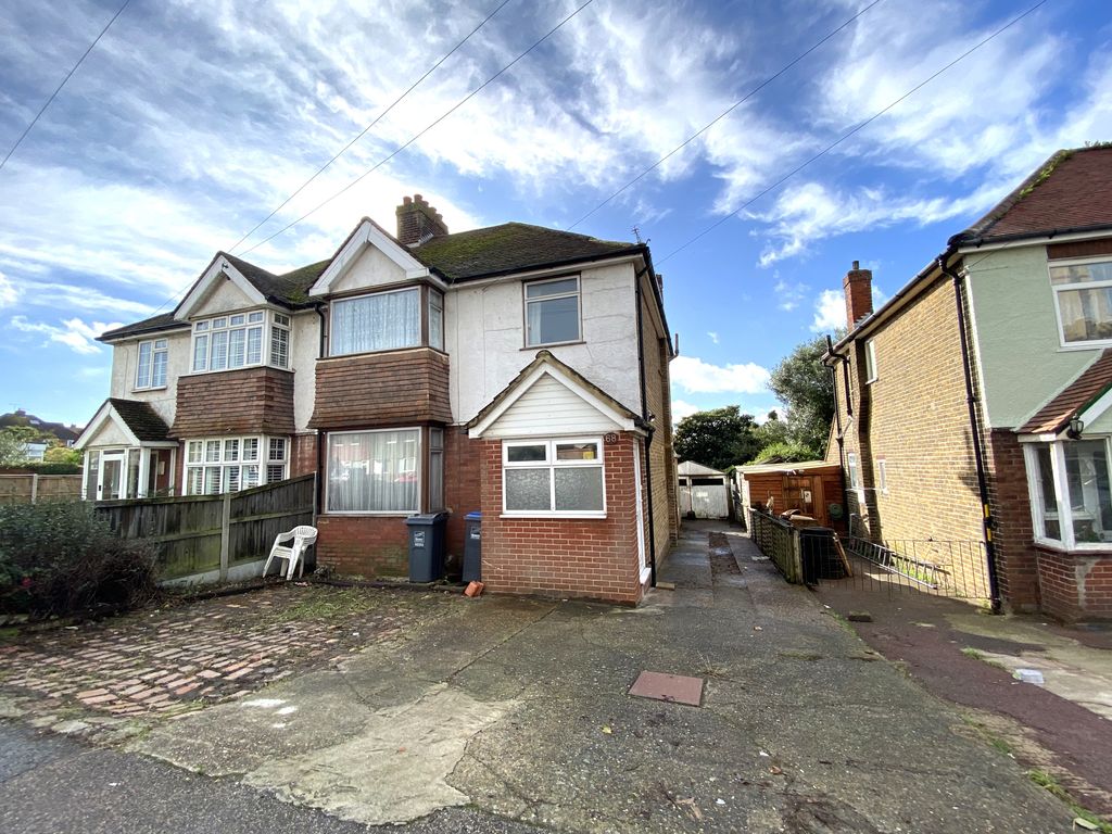 3 bed semidetached house for sale in Millmead Road, Margate CT9, £