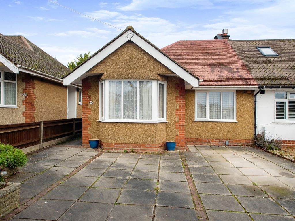 2 bed semidetached bungalow for sale in Sherborne Way, Croxley Green