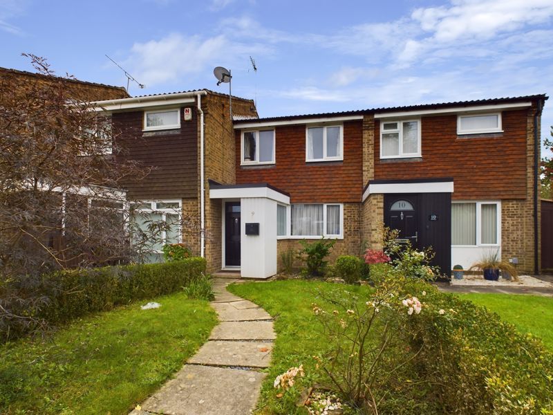 3 bed terraced house for sale in Ash Keys, Crawley RH10, £320,000 Zoopla