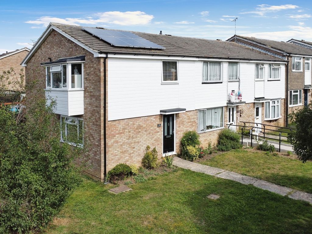 3 bed end terrace house for sale in Galleywood Road, Great Baddow