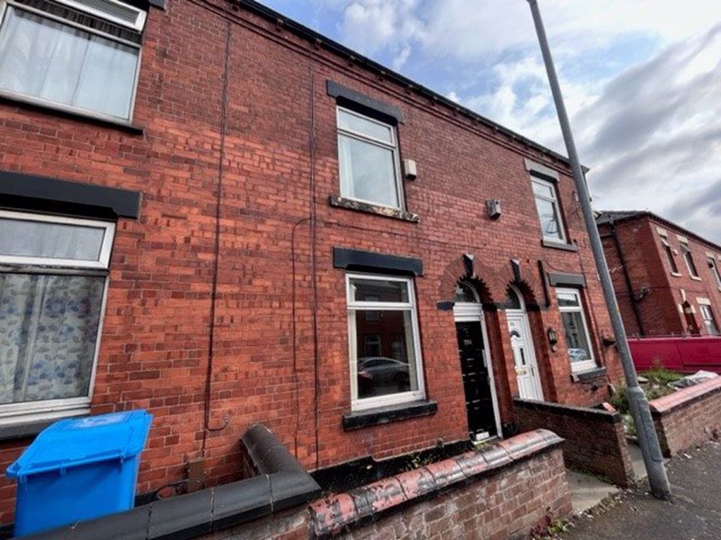 2 bed terraced house to rent in Balfour Street, Oldham OL4 Zoopla