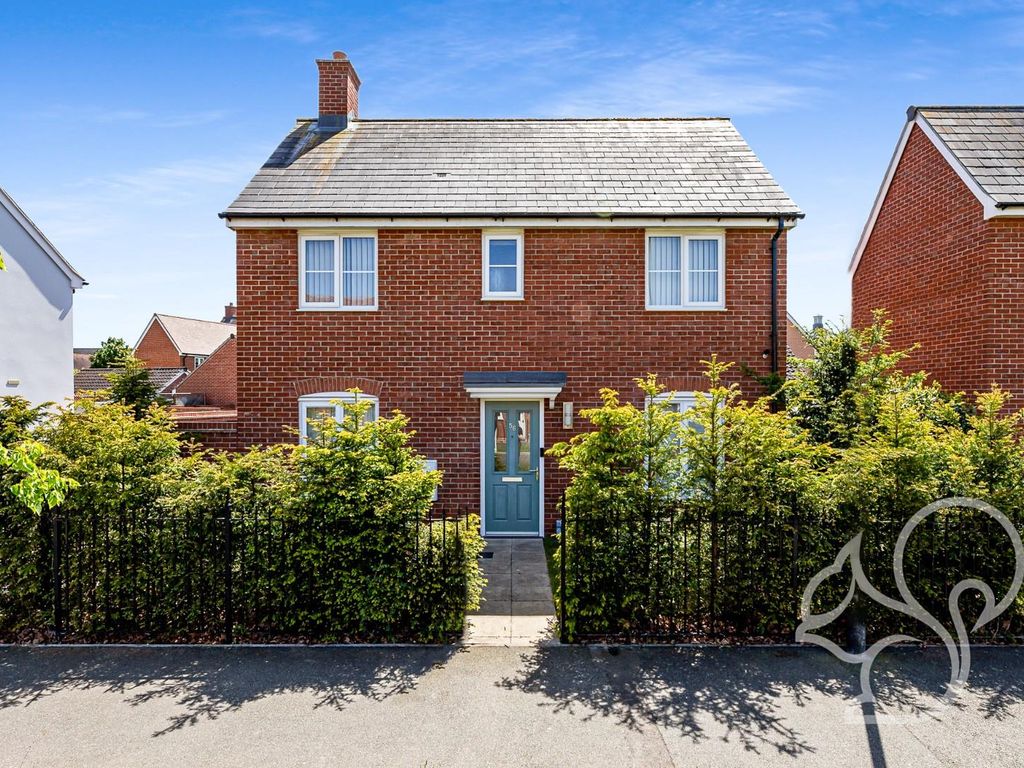 3 bed detached house for sale in Hooper Avenue, Colchester CO2 Zoopla