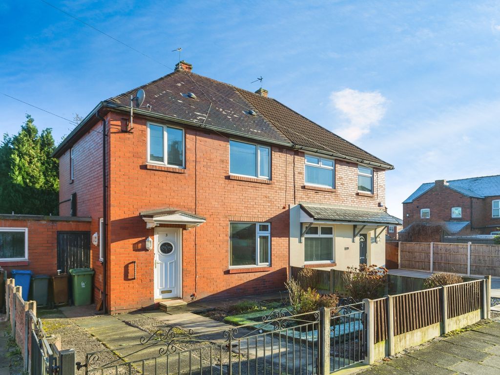 3 bed semidetached house for sale in Lambton Street, Pemberton, Wigan