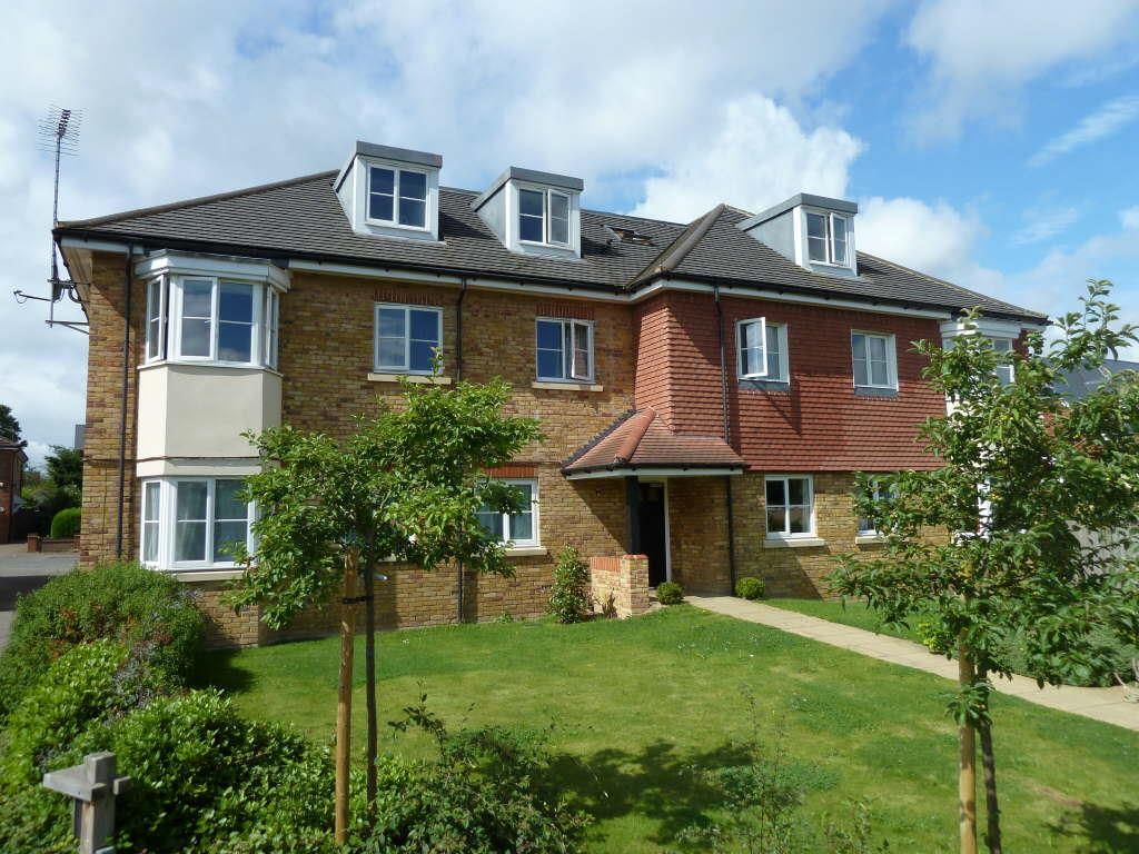 2 bed flat to rent in Eythorne Court, 1 Windmill Lane, Epsom KT17 Zoopla