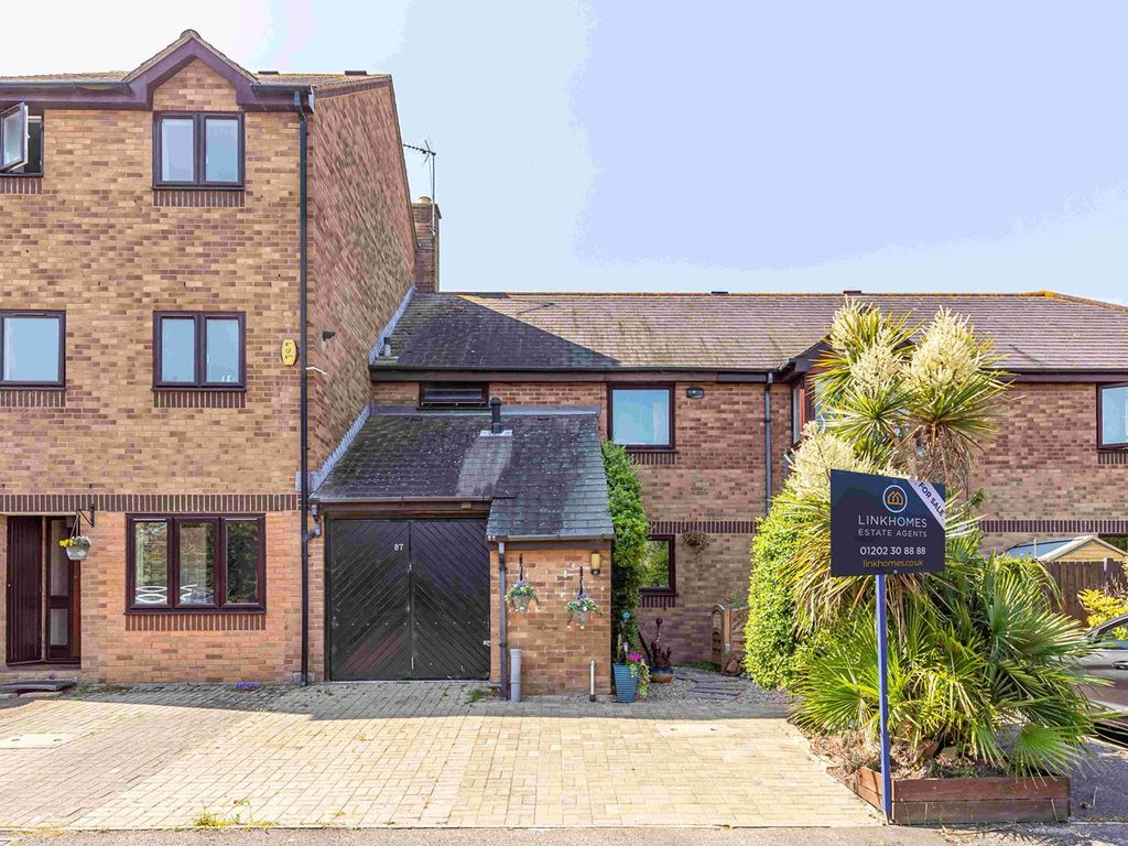 3 bed terraced house for sale in Lander Close, Poole BH15 Zoopla