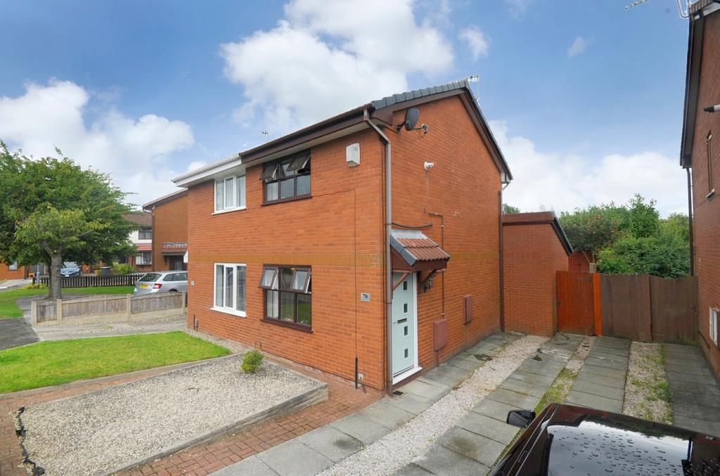 2 bed semidetached house to rent in Montrose Place, Fearnhead