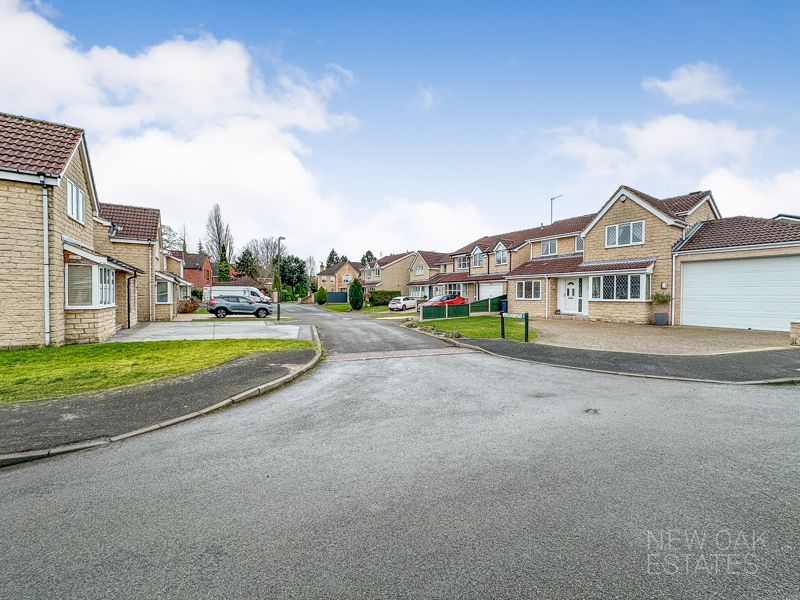 4 bed detached house for sale in Green Glen, Chesterfield S40 Zoopla