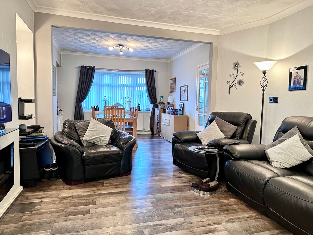 Arfryn Terrace, Twynyrodyn, Merthyr Tydfil CF47  