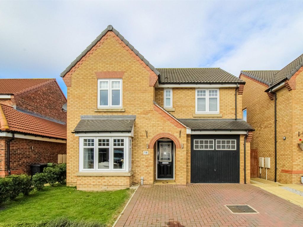 4 bed detached house for sale in Amberwood Chase, Dewsbury WF12 Zoopla