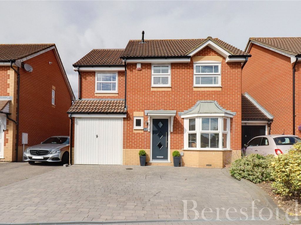 4 bed semidetached house for sale in Mason Drive, Harold Wood RM3 Zoopla
