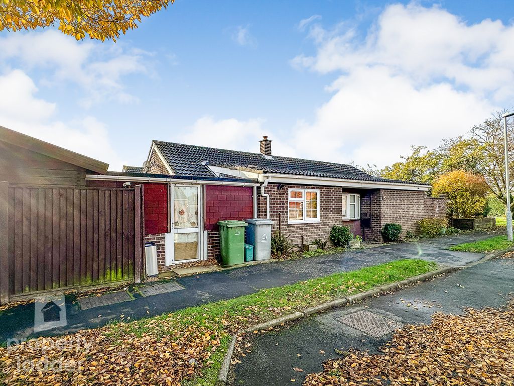 3 bed detached bungalow for sale in West Acre Drive, Old Catton