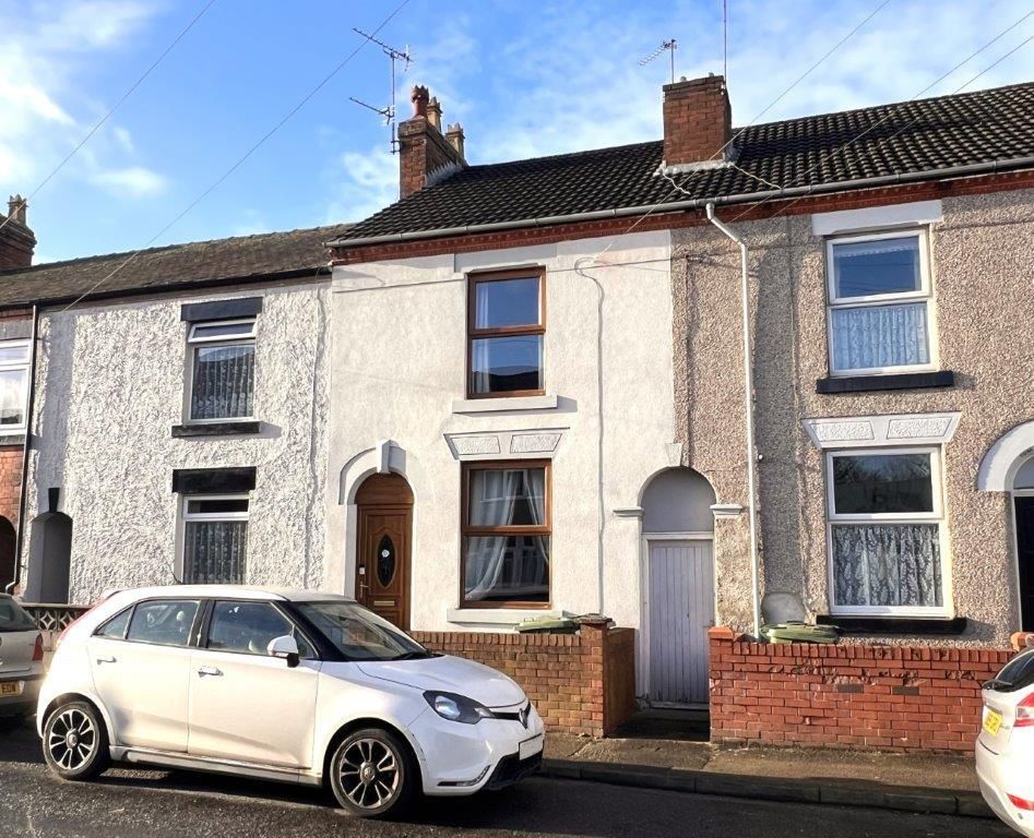 2 bed terraced house to rent in Beighton Street, Ripley DE5, £725 pcm