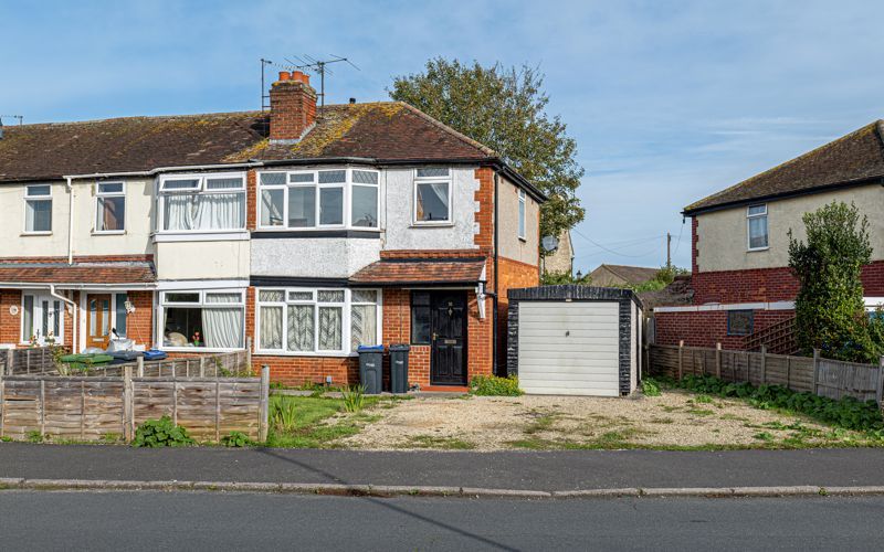 3 bed terraced house for sale in Warwick Crescent, Melksham SN12, £