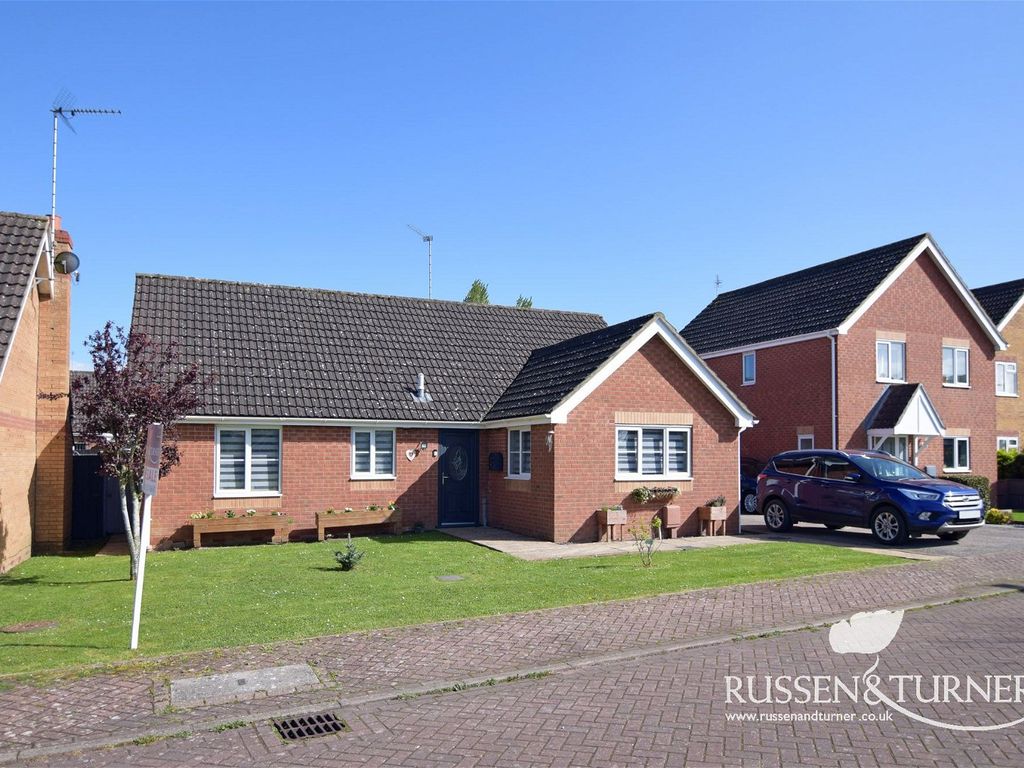 3 bed bungalow for sale in Foxglove Walk, St. Germans, King's Lynn PE34