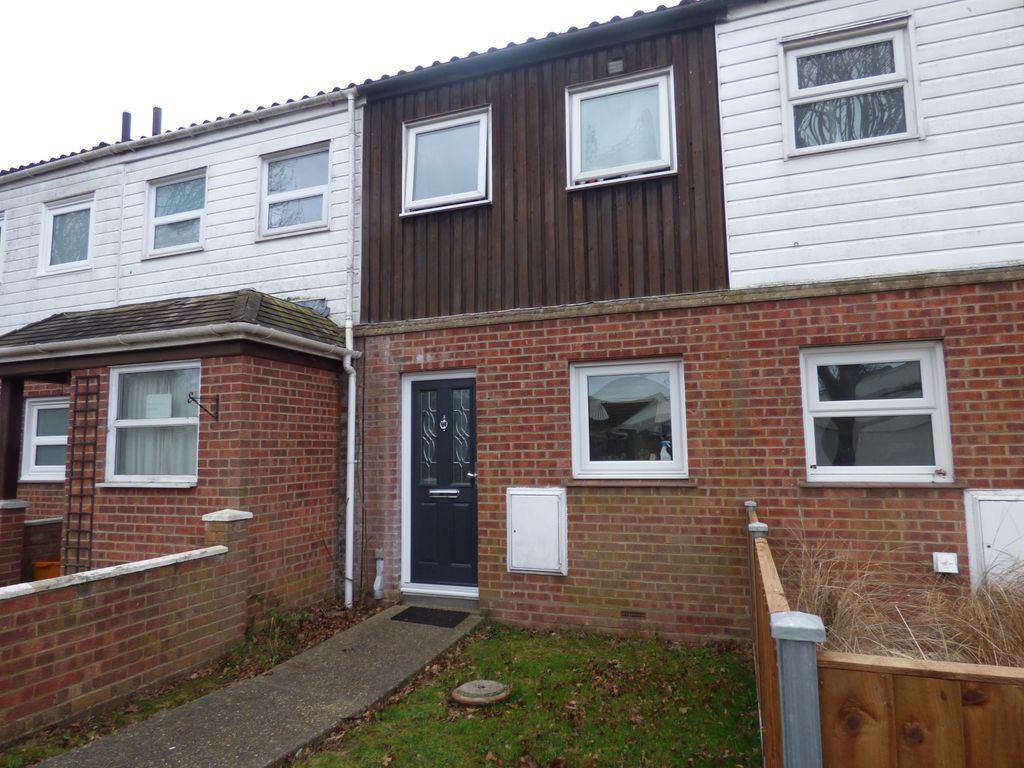 2 bed terraced house for sale in Daltons Fen, Basildon SS13 Zoopla
