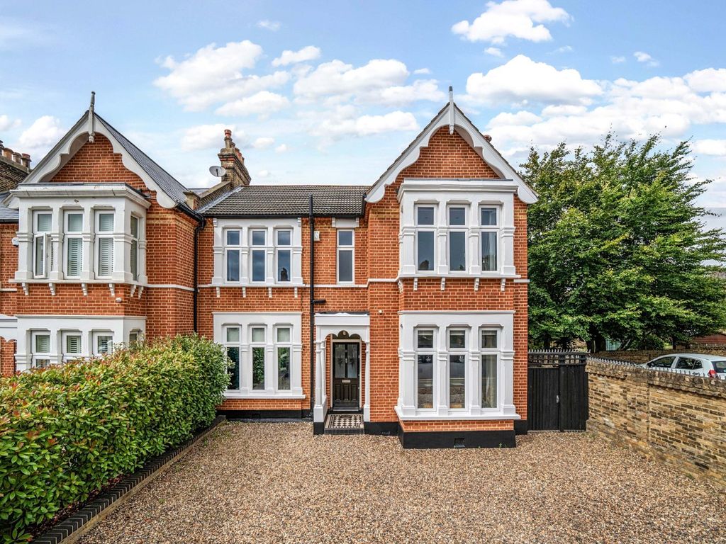 4 bed detached house for sale in Gourock Road, Eltham, London SE9, £