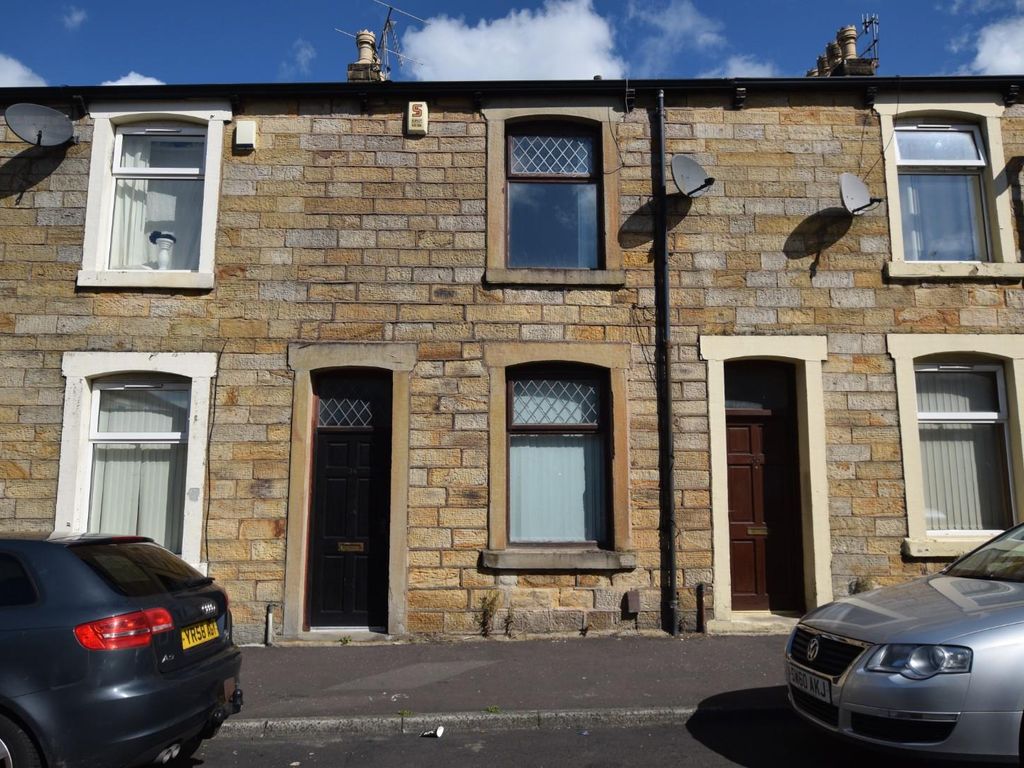 2 bed terraced house for sale in Lindsay Street, Burnley BB11, £60,000