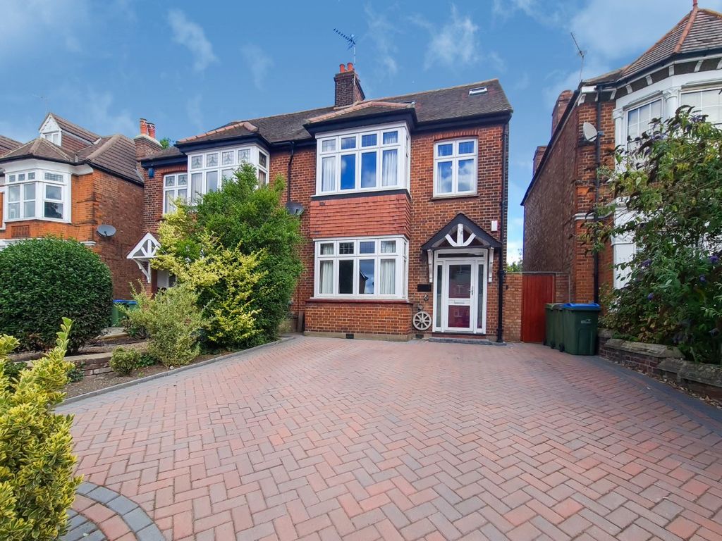 4 bed semidetached house for sale in Shooters Hill Road, Blackheath