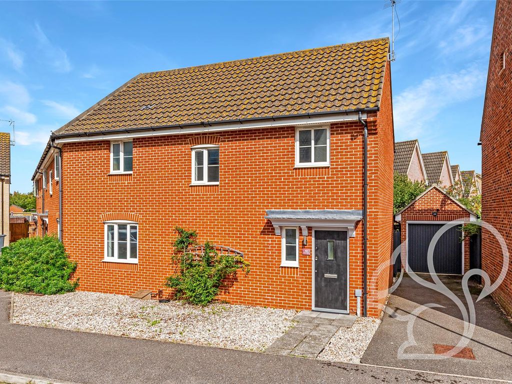 3 bed property for sale in Roberts Close, Kesgrave, Ipswich IP5, £