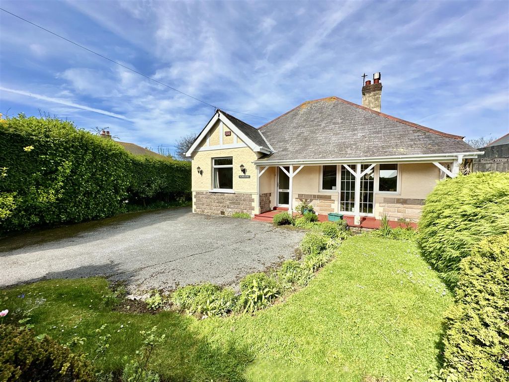 3 bed detached bungalow for sale in Higher Road, Brixham TQ5