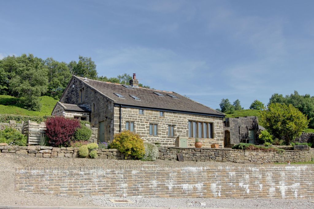 3 bed detached house for sale in Butterworth End Lane, Norland, Sowerby