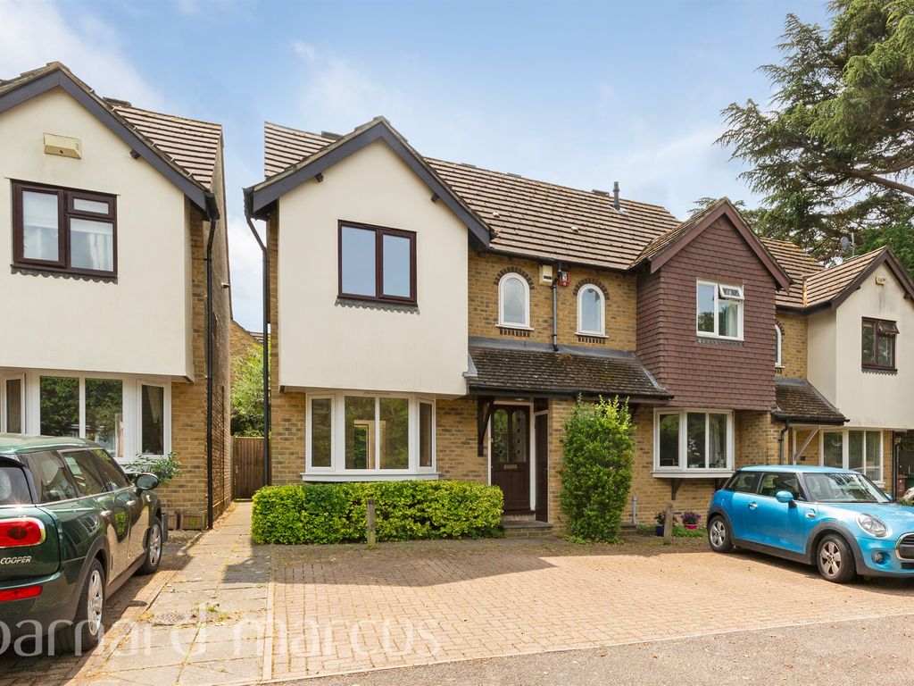 2 bed end terrace house for sale in Worcester Road, Sutton SM2, £