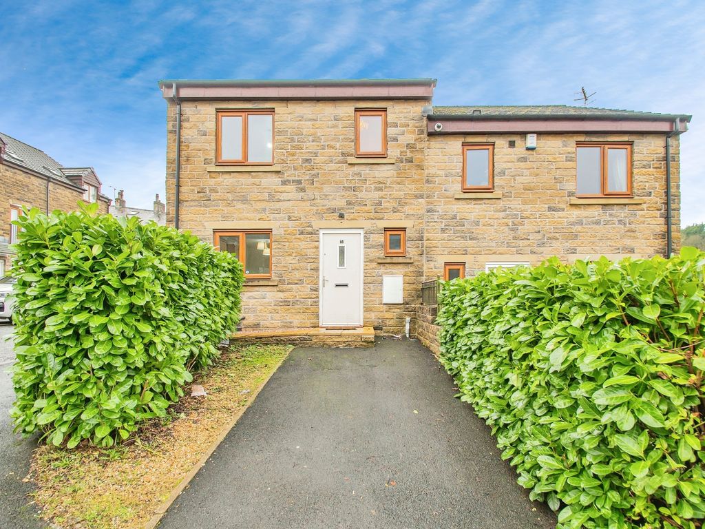 3 bed semidetached house for sale in Staveley Close, Bacup, Lancashire